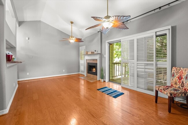 Photo - 3500 Tangle Brush Dr Unit 144