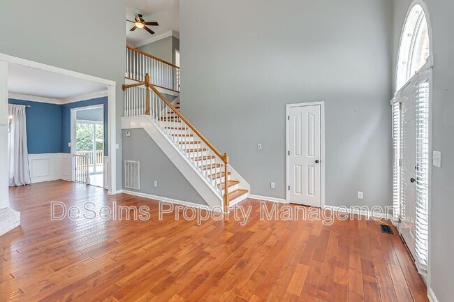 Photo - 701 Brent Glen Pl
