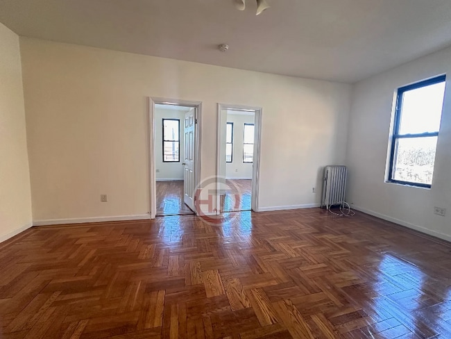 Photo - 3132 Buhre Ave Unidad 3