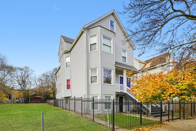 Photo - 8026 S Coles Ave Unidad 1-G