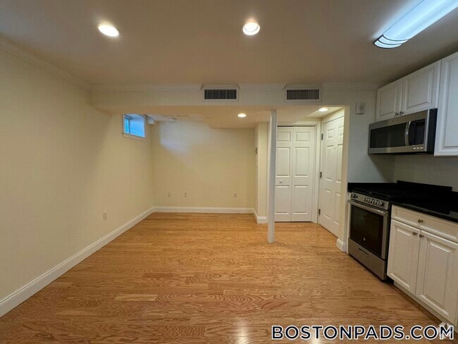 Building Photo - 3 Langdon St Rental