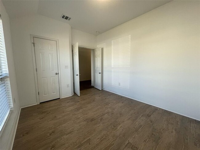 Photo - 308 Somerville St