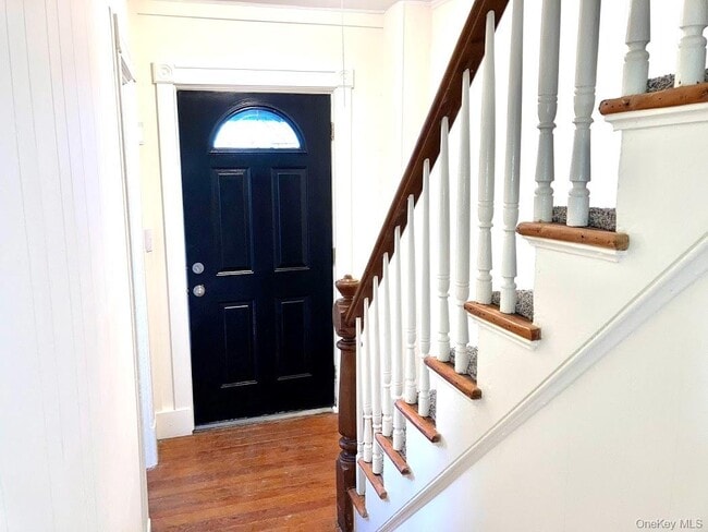 Photo - 191 W Main St