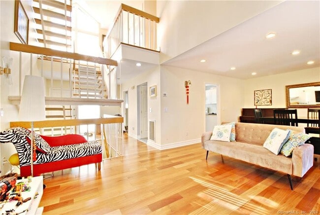 Photo - 320 Strawberry Hill Ave Condo Unit 17