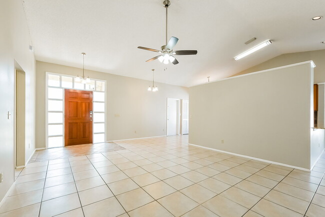 Photo - 797 Minerva Ln