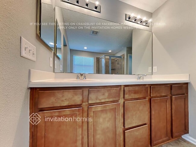 Photo - 667 E Red House Branch Rd