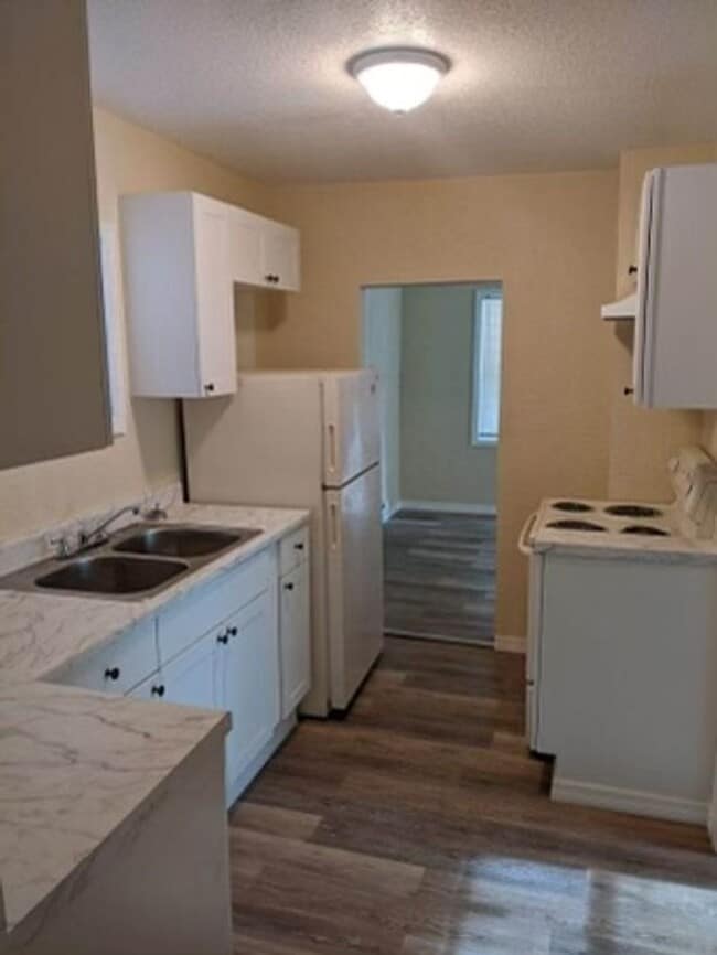 Photo - 1/1 remodeled Cottage with bonus room