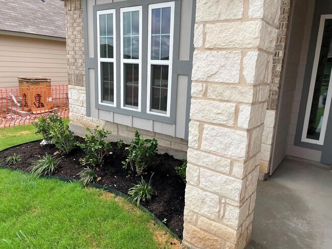 Photo - 7722 Merry Oaks Cv