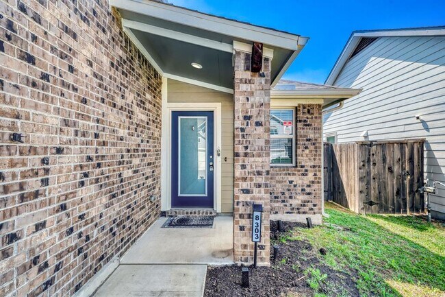 Photo - 8303 Cottage Rose Dr