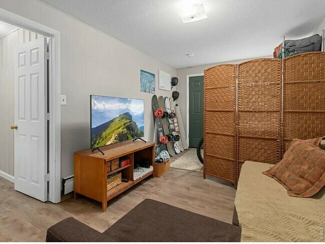Photo - 450 Hillside Ln Unidad B