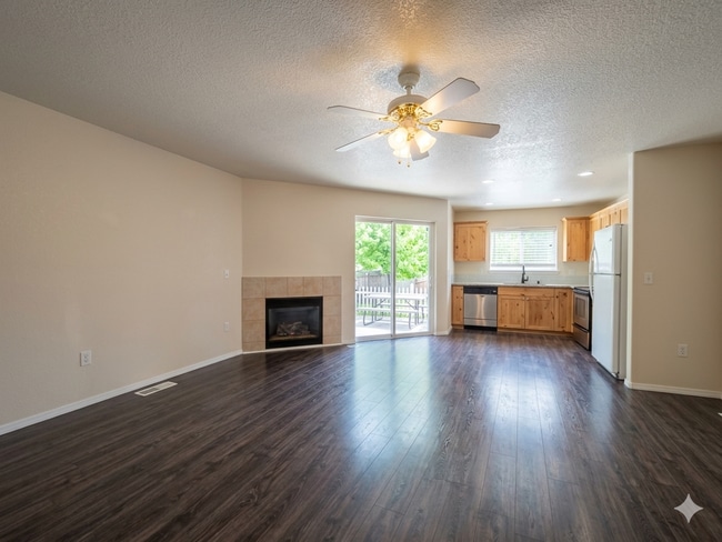 Photo - 3/2.5 Townhome with walking trails outside backyard!
