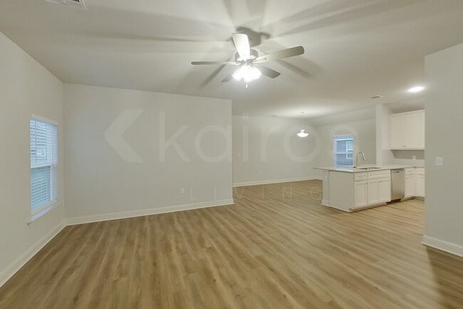 Photo - 8034 Elliot Rd