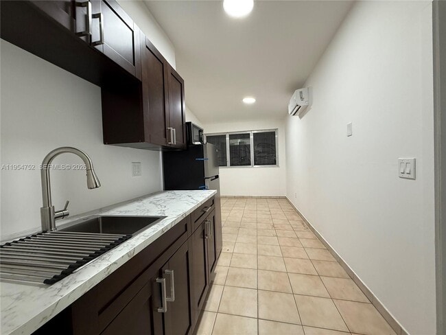 Photo - 435 NW 44th Ave Unit E