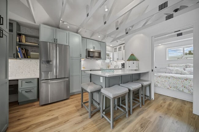 715 E Annie Ave Unit SI ID1542942P