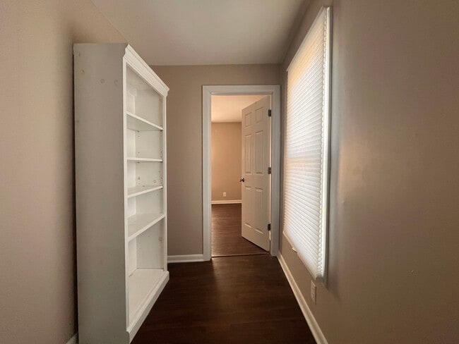 264 Kenwood Ave Unit 2