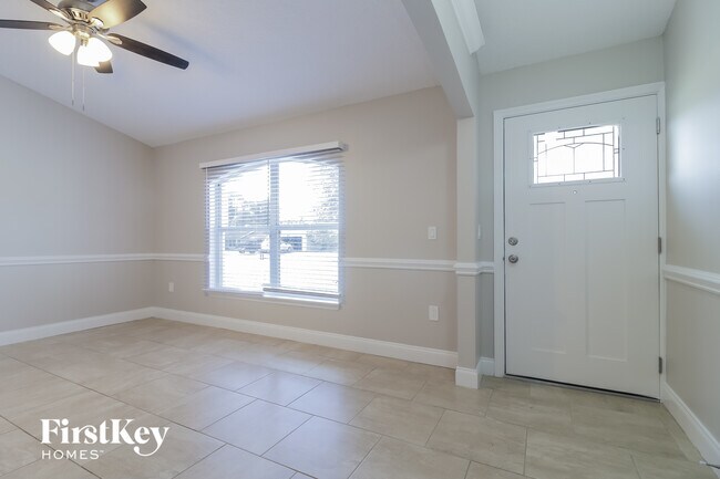 Photo - 6633 Emil Ave