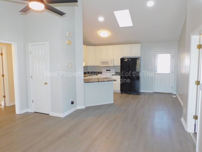 Photo - 4301 Edgemore Rd House