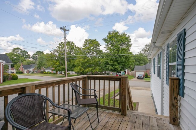 Photo - 302 Jackson Ave