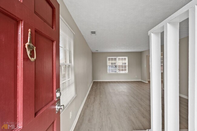 Photo - 1351 Lucile Ave SW