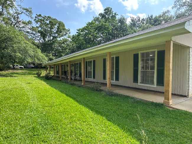Photo - 221 Pecan Hill Dr