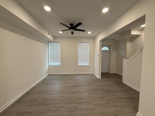 5215 Ready Ave