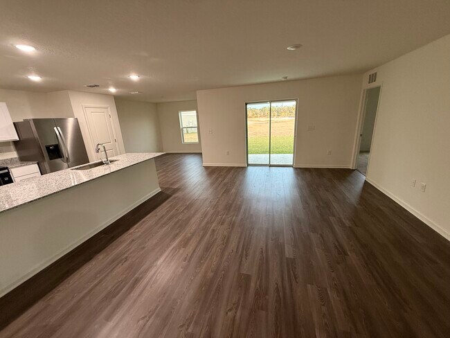 Photo - 2555 NW 23rd Ave