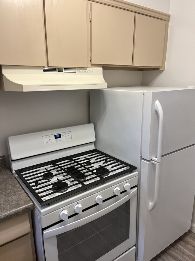 Photo - 1329 N Jenison Ave