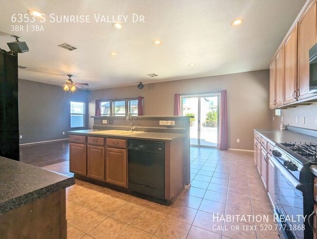 Photo - 6353 S Sunrise Valley Dr