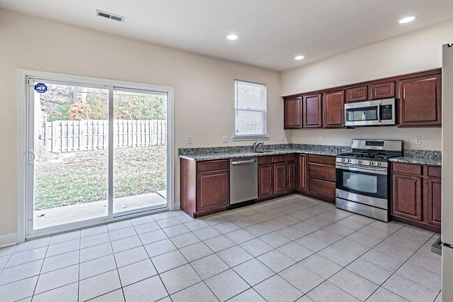 Photo - 3 bedroom, 2 bath in Wilmington