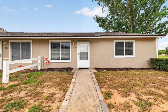 Photo - 3/2 Condo in Tavares Ridge w/ Community Pool!