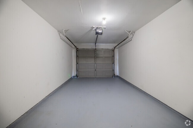 2BR, 1.5BA - 1,080SF - Attached Garage