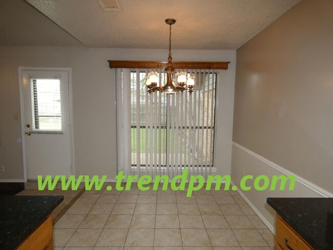 Photo - 412 Asbury Dr