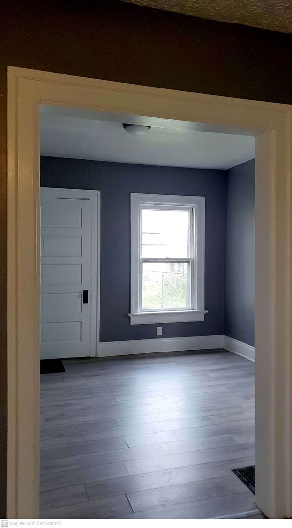 Photo - Beautiful 3 bed 1.5 bath and ready for you...