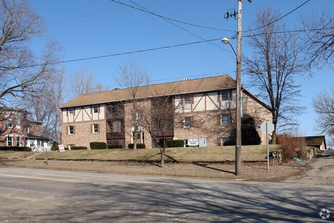 Franklin Apartments