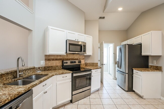 Photo - 7920 Oakstone Ct
