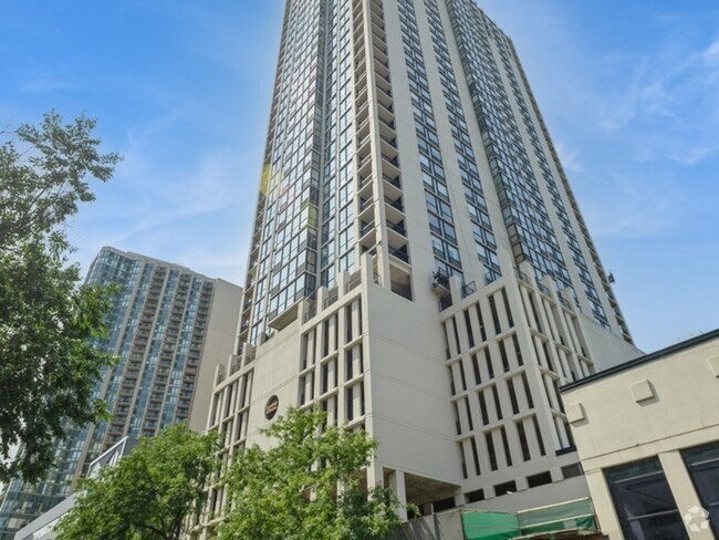 Building Photo - 1122 N Clark St Unit 3705 Rental