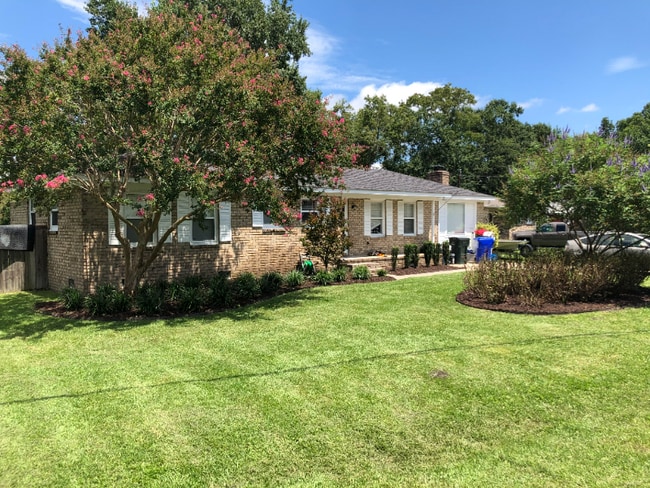 Photo - 6 E Wantoot Blvd