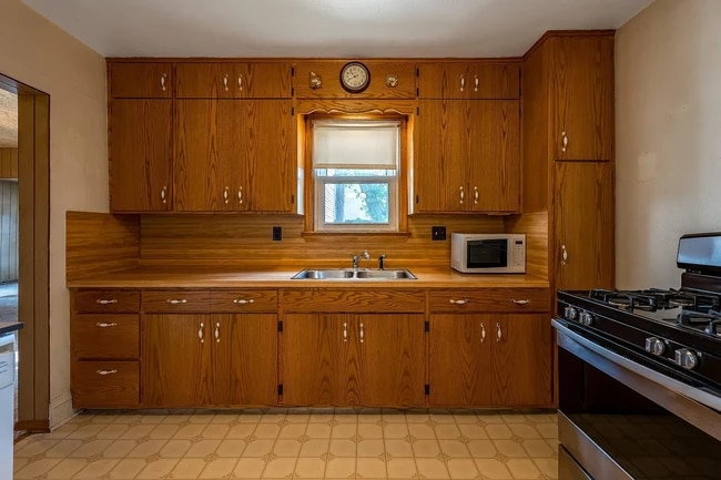 Photo - 504 N Elm Ave Unit 504 Elm Ave N