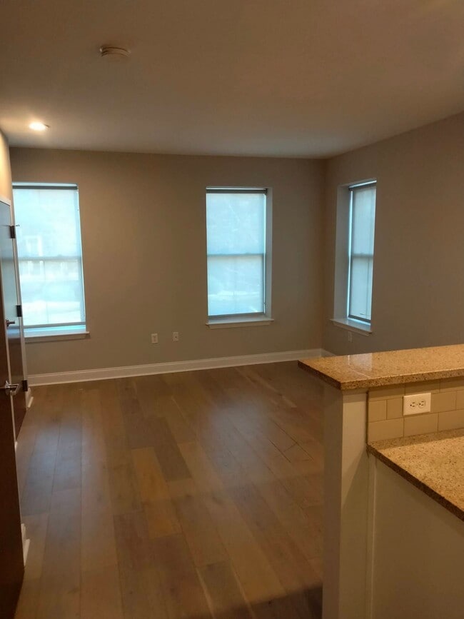 Photo - 57 Imlay St Unit c