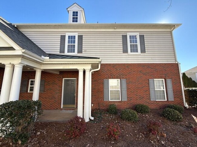 Building Photo - T.R. Lawing Realty Property