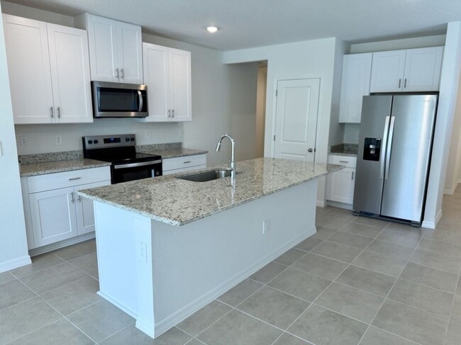 1483 Brekey Wy
