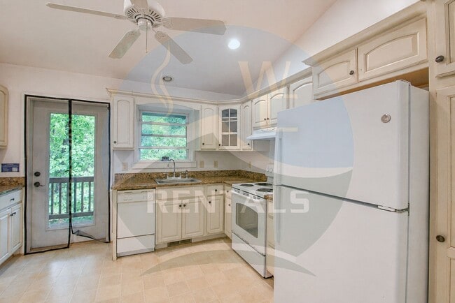 Building Photo - 104 Loveland Vis