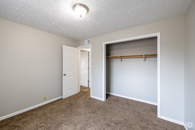 2BD, 1BA - 1,075SF - Bedroom