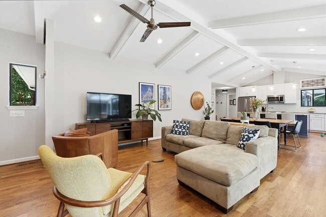 Photo - Gorgeous 3 Bedroom Home in Duke Forest - Available June 20!