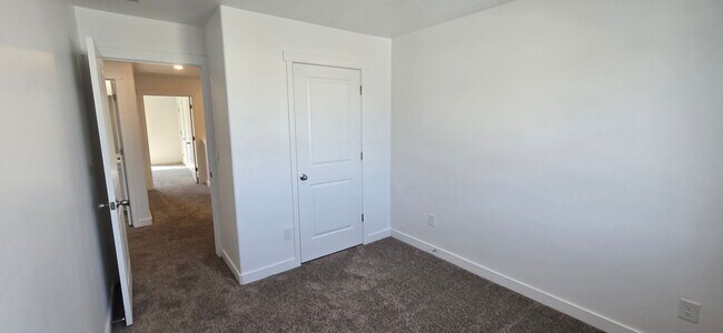 Photo - 3 Bed 2 Bath in Santaquin!!