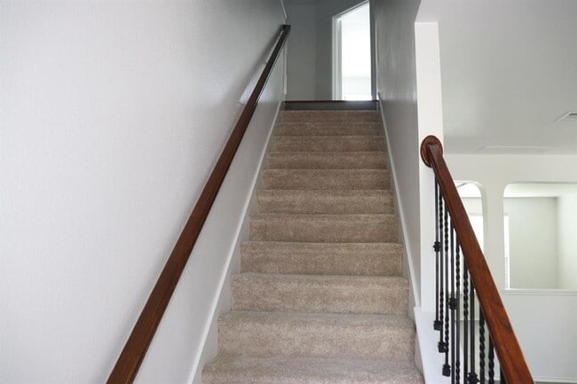 Photo - 829 Bethel Way