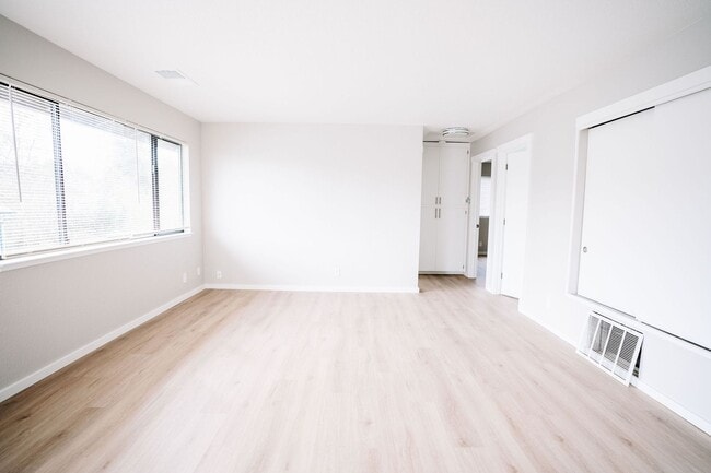 Photo - 1440 Myrtle Avenue Unidad #1