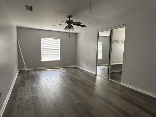 1004 Deborah Dr