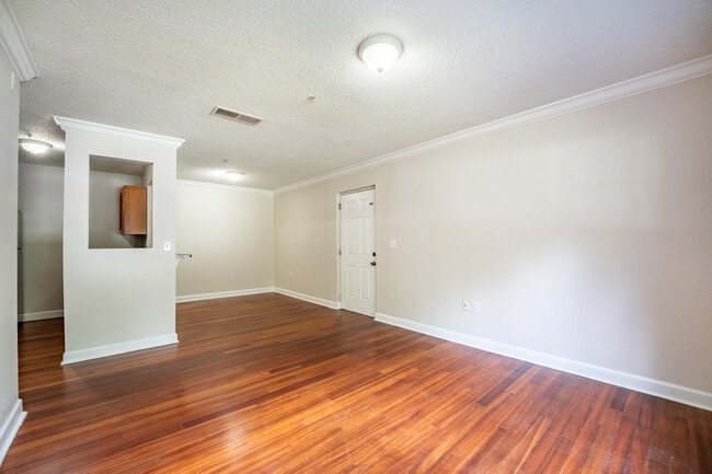 Photo - 1997 Dixie Belle Dr