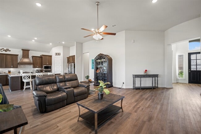 Photo - 41015 Kimber Ln